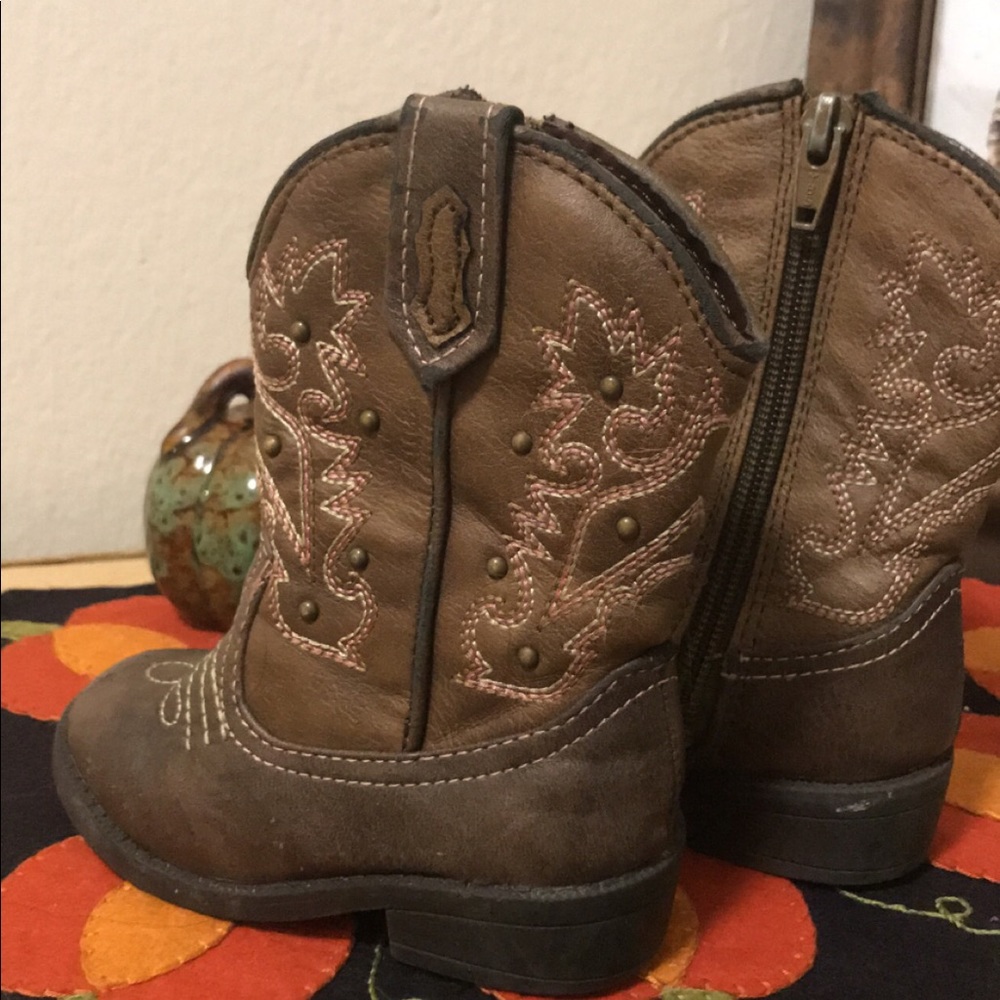 Little girl cowgirl boots